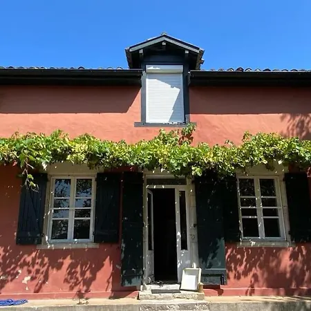 Charmante Maison Familiale Avec Jardin Et Jacuzzi Proche Ocean Ferienhaus *